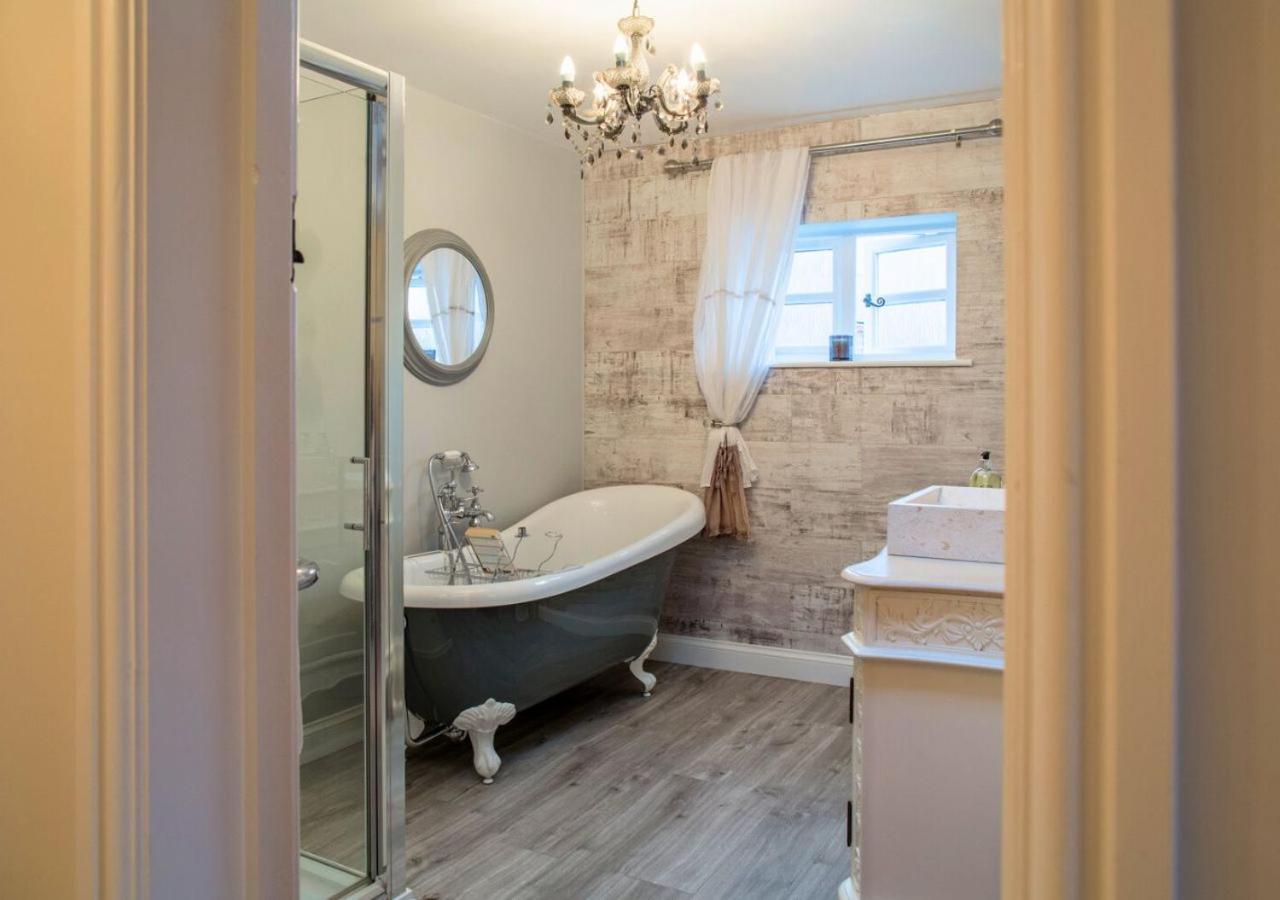 Charming 2 Bed House In Tewkesbury Centre Villa Dış mekan fotoğraf